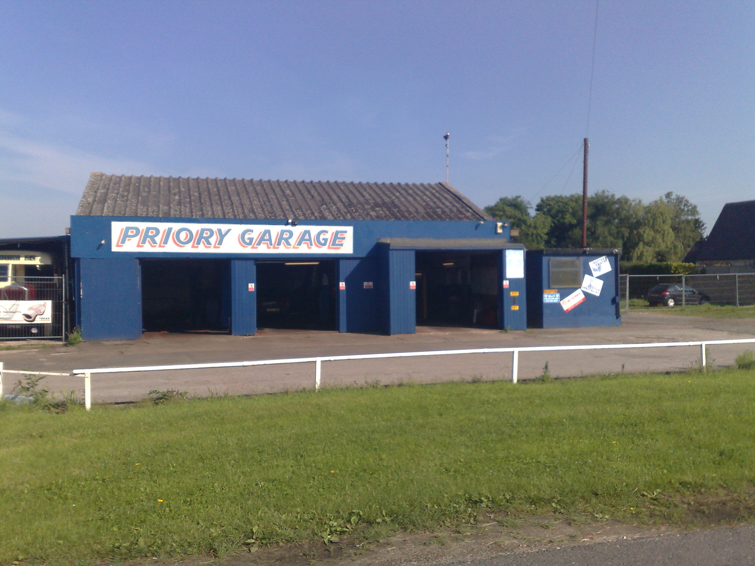 garage.jpg